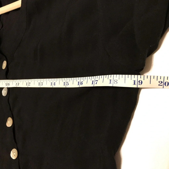 Soft Surroundings Diagonal Button Asymmetrical Top - Picture 6 of 7